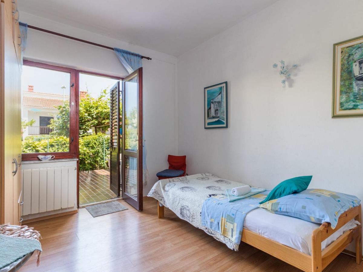 Apartment Bellevue - Pul331 By Interhome Pjescana Uvala Eksteriør billede